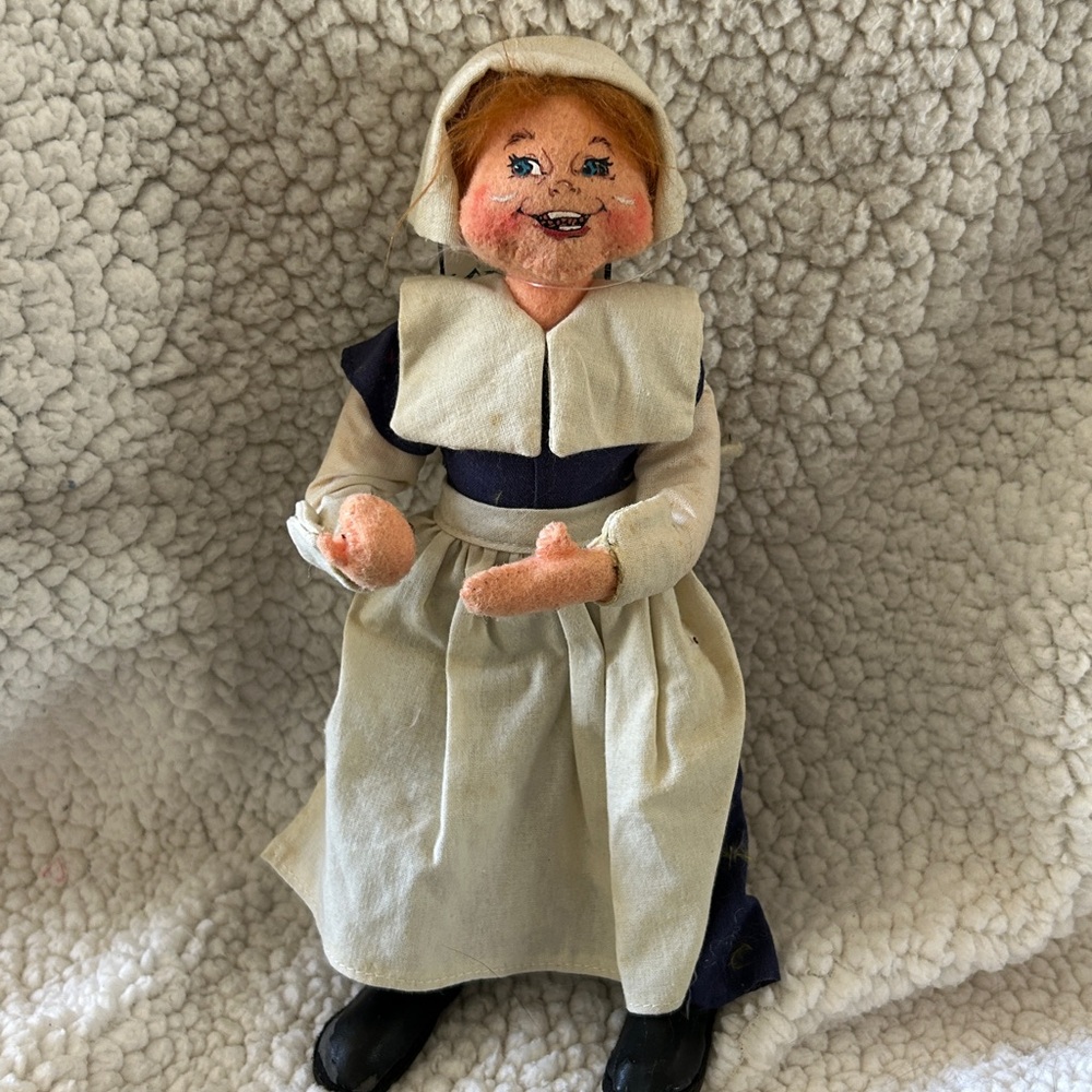 Annalee Pilgrim Lady